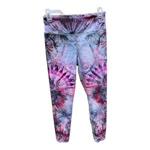 Evolution And Creation Workout Leggings with Elephants Size Medium